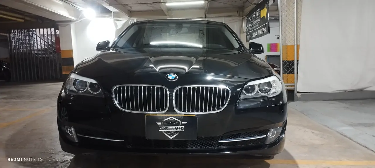 BMW serie 5 con polarizado nanocerámico en Cali